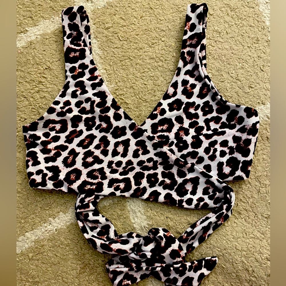 Baithing suit top